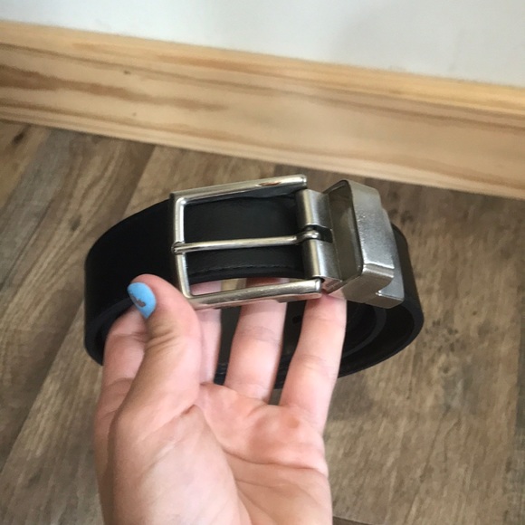 Mens essential classic sleek Reversible black brown belt - Picture 2 of 4